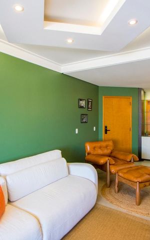 Apartamento à venda com 144m², 3 quartos e 4 vagas Apartamento à venda com 144m², 3 quartos e 4 vagasSala