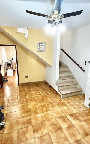 Casa à venda com 116m², 2 quartos e 2 vagas