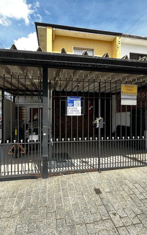 Casa à venda com 116m², 2 quartos e 2 vagas