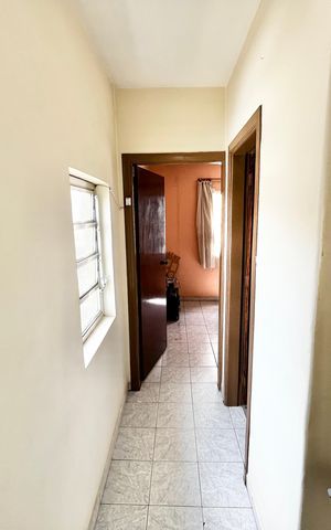 Casa à venda com 116m², 2 quartos e 2 vagas