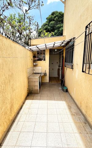 Casa à venda com 116m², 2 quartos e 2 vagas