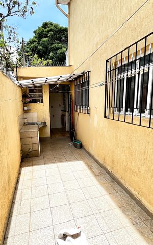 Casa à venda com 116m², 2 quartos e 2 vagas