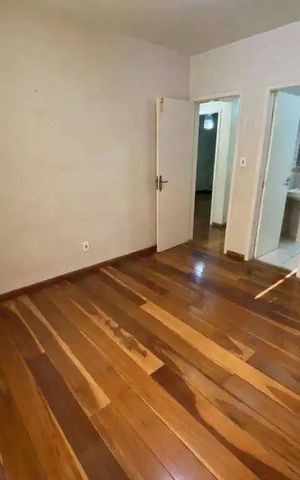 Casa à venda com 250m², 4 quartos e 2 vagas