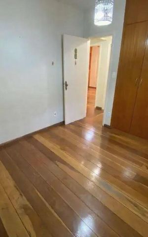 Casa à venda com 250m², 4 quartos e 2 vagas