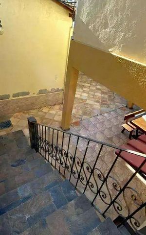 Casa à venda com 250m², 4 quartos e 2 vagas
