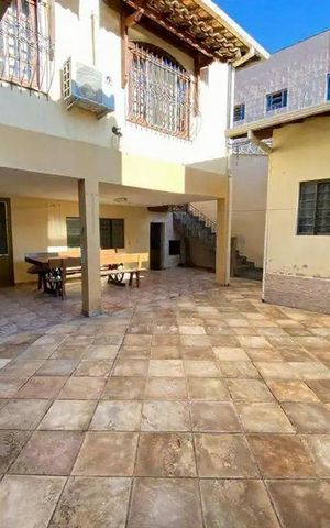 Casa à venda com 250m², 4 quartos e 2 vagas