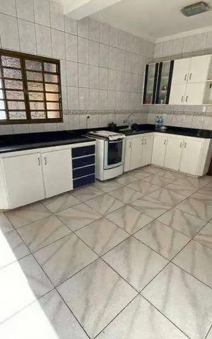Casa à venda com 250m², 4 quartos e 2 vagas