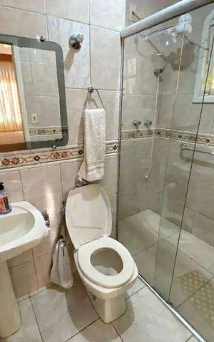 Casa à venda com 250m², 4 quartos e 2 vagas