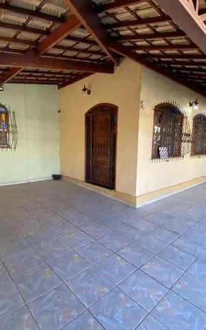 Casa à venda com 250m², 4 quartos e 2 vagas