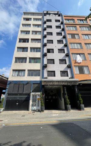 Apartamento à venda com 30m², 1 quarto e sem vaga Apartamento à venda com 30m², 1 quarto e sem vagaFachada