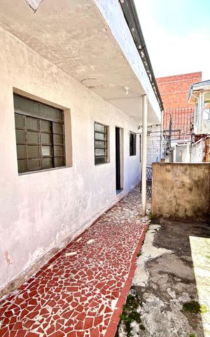 Casa à venda com 40m², 1 quarto e sem vaga Casa à venda com 40m², 1 quarto e sem vagaQuintal