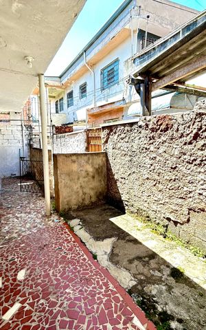 Casa à venda com 40m², 1 quarto e sem vaga Casa à venda com 40m², 1 quarto e sem vagaQuintal