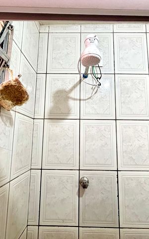 Casa à venda com 40m², 1 quarto e sem vaga Casa à venda com 40m², 1 quarto e sem vagaBanheiro