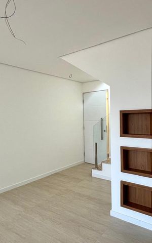 Apartamento à venda com 128m², 2 quartos e 3 vagassala 