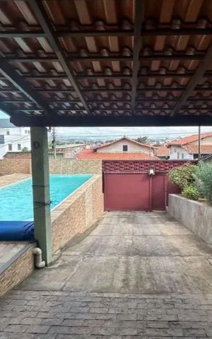 Casa para alugar com 285m², 3 quartos e 4 vagas