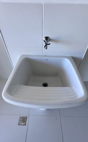 Apartamento à venda com 104m², 3 quartos e 2 vagas Apartamento à venda com 104m², 3 quartos e 2 vagasCozinha e Área de Serviço