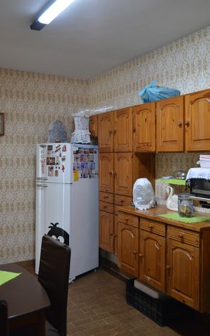 Casa à venda com 350m², 2 quartos e 5 vagasCozinha