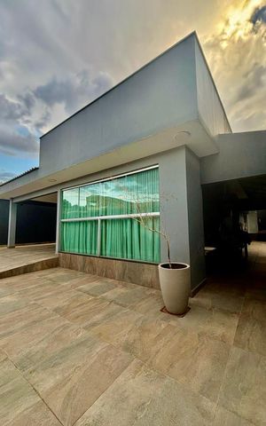 Casa para alugar com 420m², 3 quartos e 2 vagas Casa para alugar com 420m², 3 quartos e 2 vagasÁrea externa