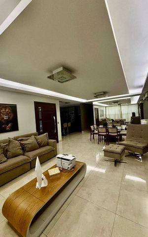 Casa para alugar com 420m², 3 quartos e 2 vagas Casa para alugar com 420m², 3 quartos e 2 vagasSala