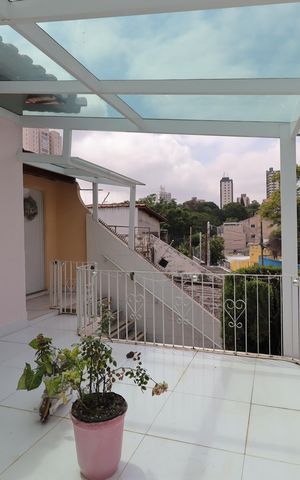 Casa à venda com 250m², 2 quartos e 3 vagasVaranda