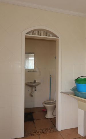Casa à venda com 250m², 2 quartos e 3 vagasÁrea de Serviço