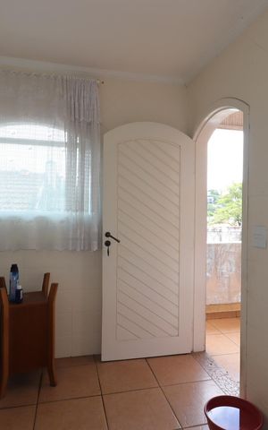Casa à venda com 250m², 2 quartos e 3 vagasÁrea de Serviço