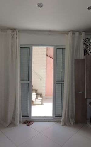 Casa à venda com 250m², 2 quartos e 3 vagasSuíte