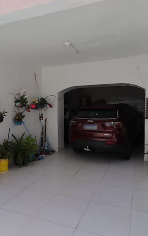 Casa à venda com 250m², 2 quartos e 3 vagasGaragem