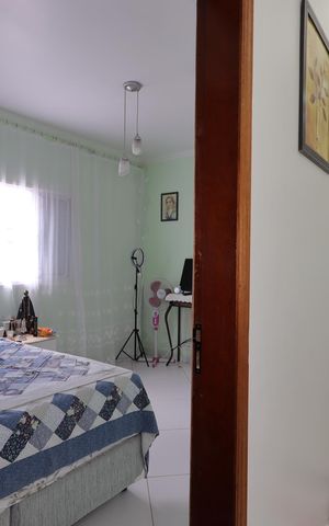Casa à venda com 250m², 2 quartos e 3 vagasCorredor