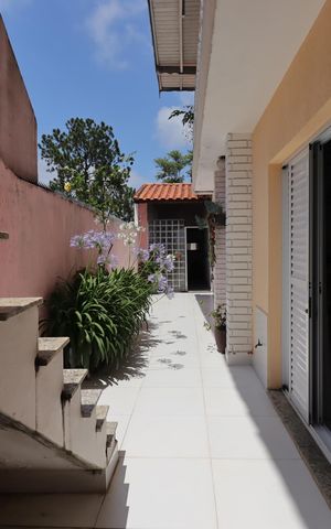 Casa à venda com 250m², 2 quartos e 3 vagasQuintal