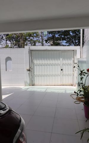 Casa à venda com 250m², 2 quartos e 3 vagasGaragem