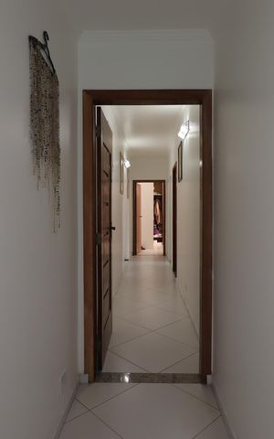 Casa à venda com 250m², 2 quartos e 3 vagasCorredor