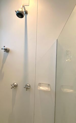 Apartamento à venda com 274m², 4 quartos e 3 vagas Apartamento à venda com 274m², 4 quartos e 3 vagasBanheiro da Suíte