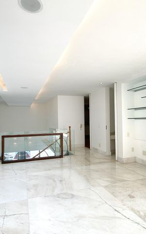 Apartamento à venda com 274m², 4 quartos e 3 vagas Apartamento à venda com 274m², 4 quartos e 3 vagasSala de Estar