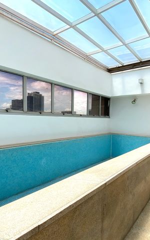 Apartamento à venda com 274m², 4 quartos e 3 vagas Apartamento à venda com 274m², 4 quartos e 3 vagasPiscina