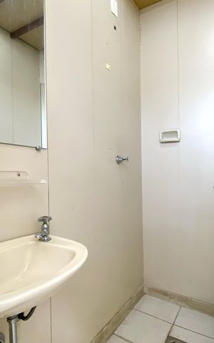 Apartamento à venda com 274m², 4 quartos e 3 vagas Apartamento à venda com 274m², 4 quartos e 3 vagasBanheiro de serviço