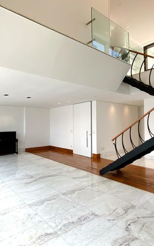 Apartamento à venda com 274m², 4 quartos e 3 vagas Apartamento à venda com 274m², 4 quartos e 3 vagasSala