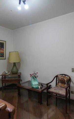 Apartamento à venda com 140m², 3 quartos e 3 vagas Apartamento à venda com 140m², 3 quartos e 3 vagasSala de TV