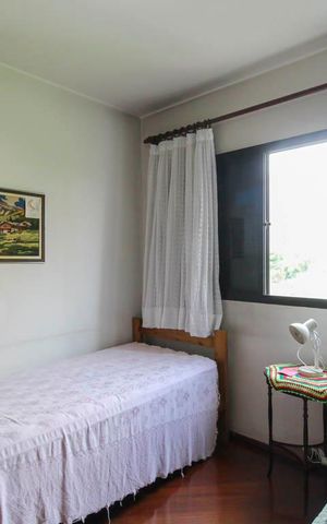 Apartamento à venda com 140m², 3 quartos e 3 vagas Apartamento à venda com 140m², 3 quartos e 3 vagasQuarto 1