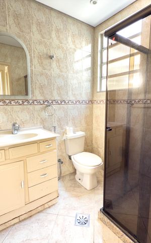 Apartamento para alugar com 71m², 2 quartos e 1 vaga Apartamento para alugar com 71m², 2 quartos e 1 vagaBanheiro