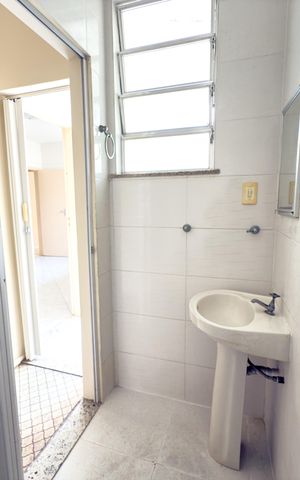 Apartamento para alugar com 71m², 2 quartos e 1 vaga Apartamento para alugar com 71m², 2 quartos e 1 vagaBanheiro de serviço