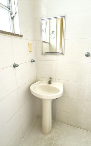 Apartamento para alugar com 71m², 2 quartos e 1 vaga Apartamento para alugar com 71m², 2 quartos e 1 vagaBanheiro de Serviço