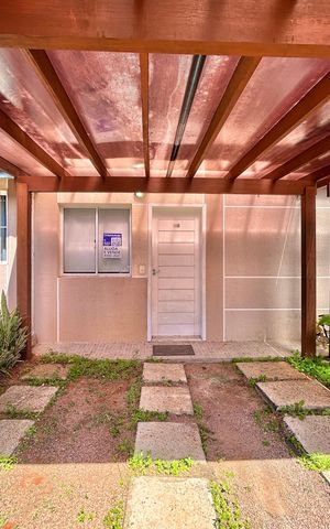 Casa para alugar com 85m², 2 quartos e 1 vaga Casa para alugar com 85m², 2 quartos e 1 vagaFachada