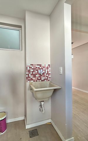 Casa para alugar com 85m², 2 quartos e 1 vaga Casa para alugar com 85m², 2 quartos e 1 vagaÁrea de Serviço