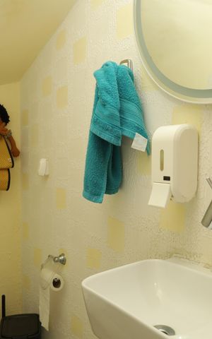 Casa à venda com 136m², 2 quartos e 1 vagaBanheiro 3 - Lavabo