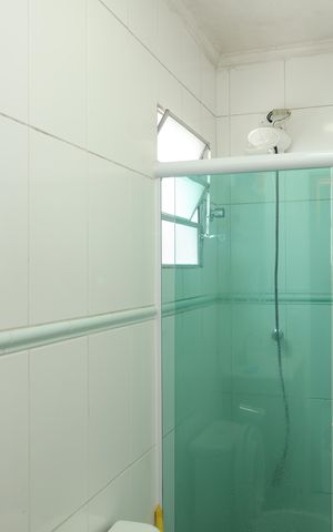Casa à venda com 136m², 2 quartos e 1 vagaBanheiro 1 - Suíte 1