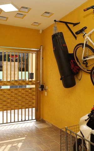 Casa à venda com 136m², 2 quartos e 1 vagaGaragem