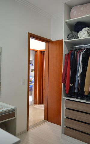 Apartamento à venda com 146m², 3 quartos e 2 vagasCloset da suíte