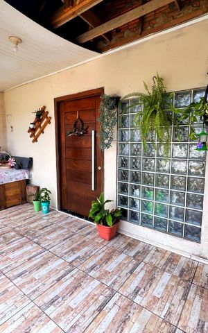 Casa à venda com 180m², 3 quartos e 1 vaga