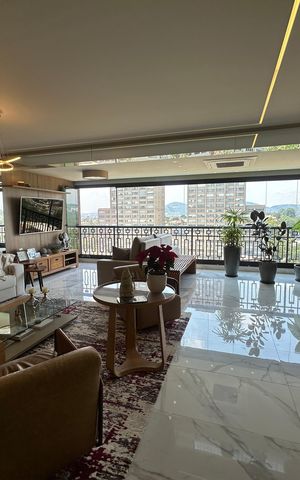 Apartamento à venda com 228m², 3 quartos e sem vaga Apartamento à venda com 228m², 3 quartos e sem vagaSala